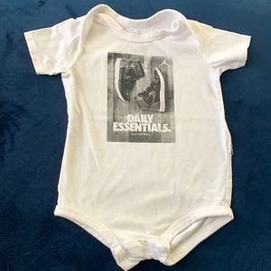 9-12m Official Jordan short sleeve onesie